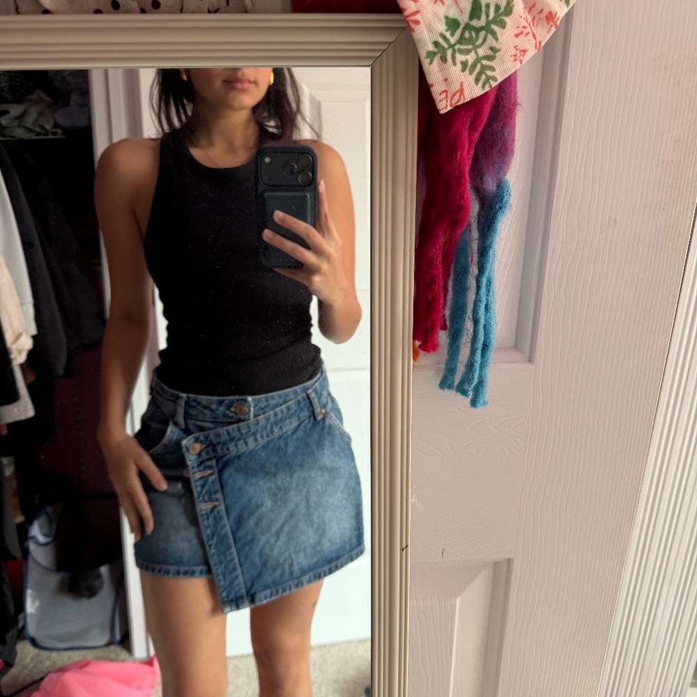 Free people black shirt